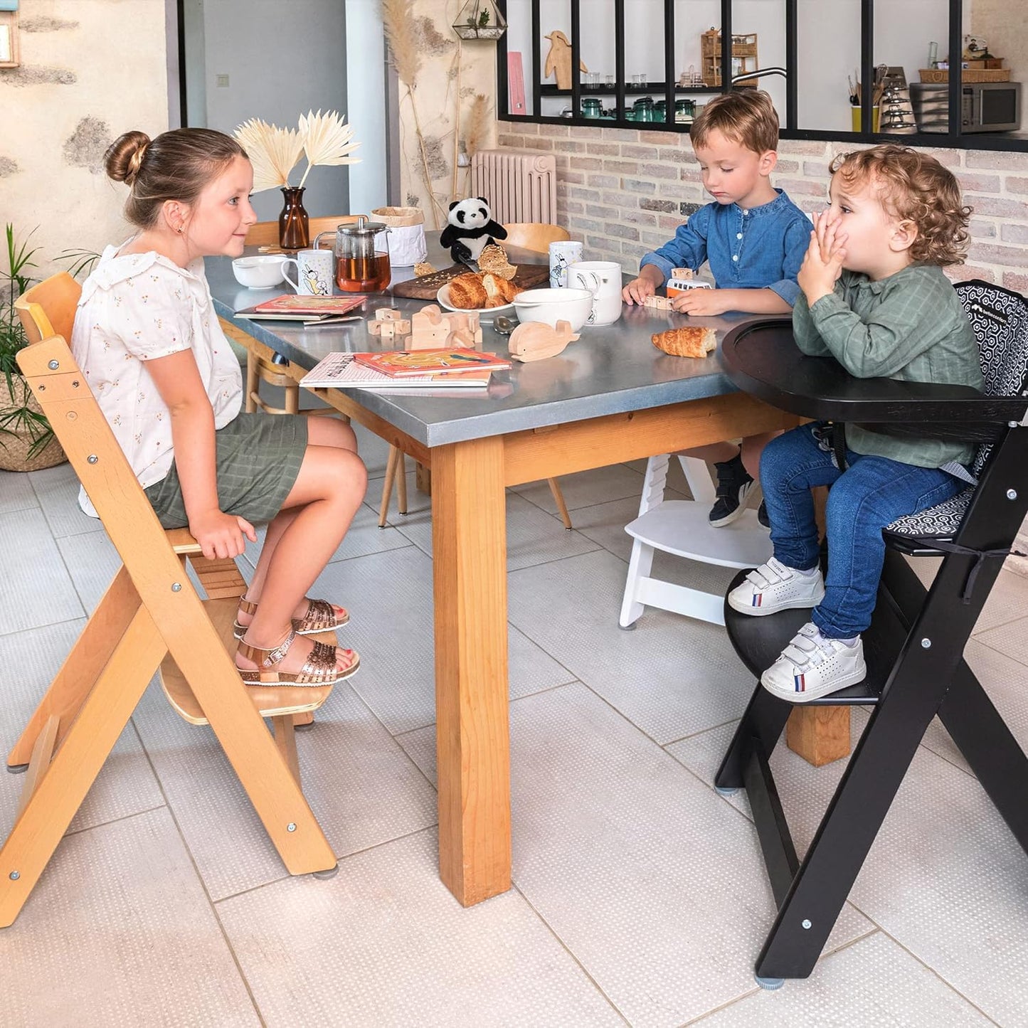 Bebeconfort Timba Trona Evolutiva de Madera, con Cojín y Bandeja, de 6 Meses a 99 Años, Natural + Beige